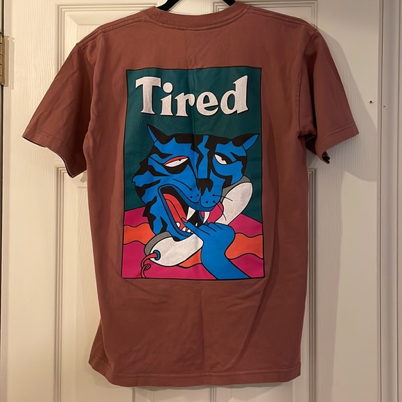 Tired Cat Call T-shirt - Picture 2 of 3